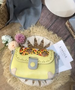Small palupi singing bird carving series (pastel yellow)